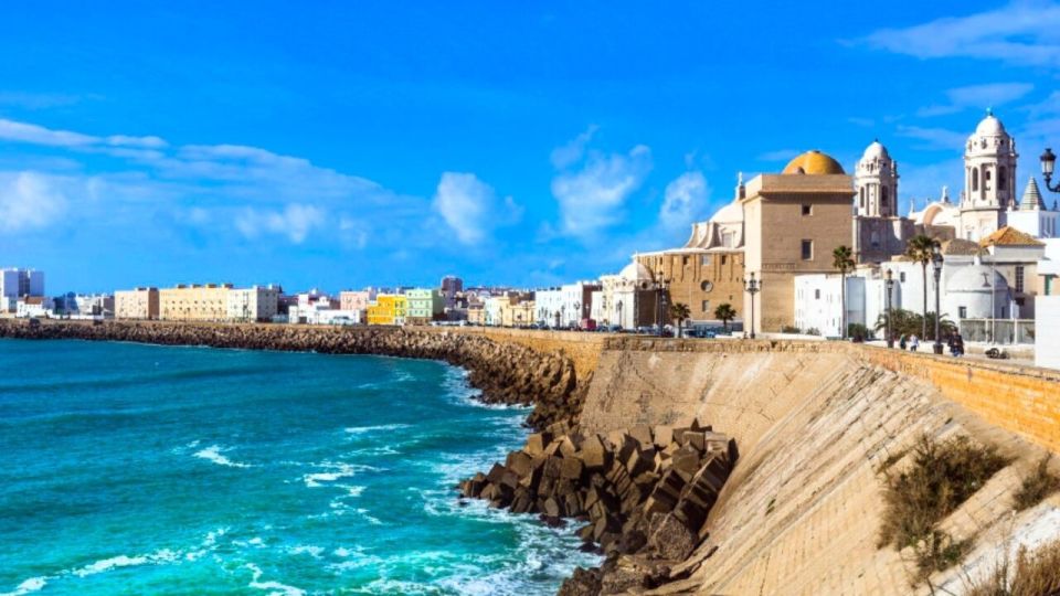 From Seville: Private Day Trip to Cádiz With Guide - Explore Cádizs Historic Center