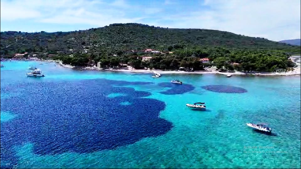 From Split or Trogir: Private Speedboat Tour to Blue Lagoon - Šolta Swimming