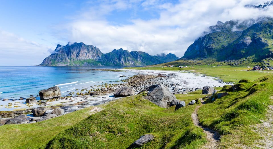 From Svolvær: Henningsvær Lofoten East Island Full Day Tour - Scenic Locations