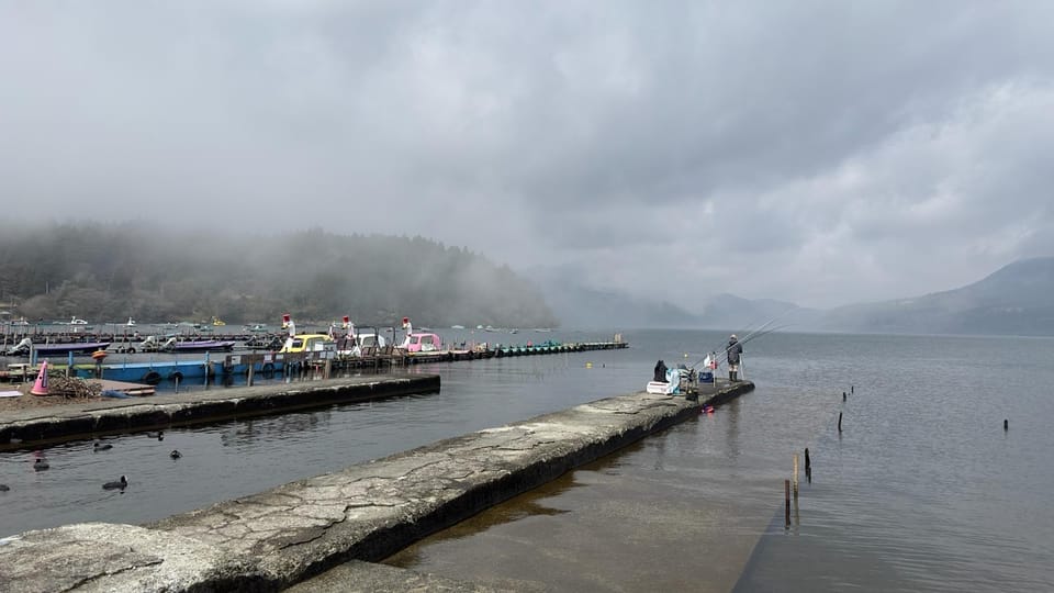 From Tokyo: Hakone With Lake Yamanaka Private Tour - Exploring Lake Yamanaka