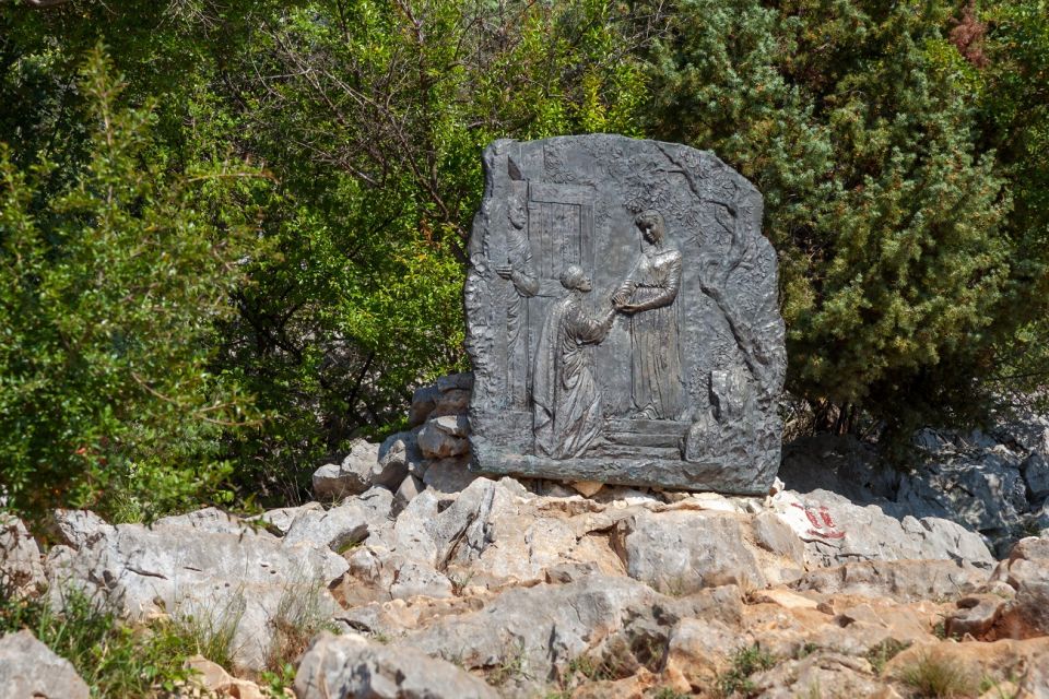 From Zadar: Private Medugorje Round-Trip Transfer - Border Crossing Procedures