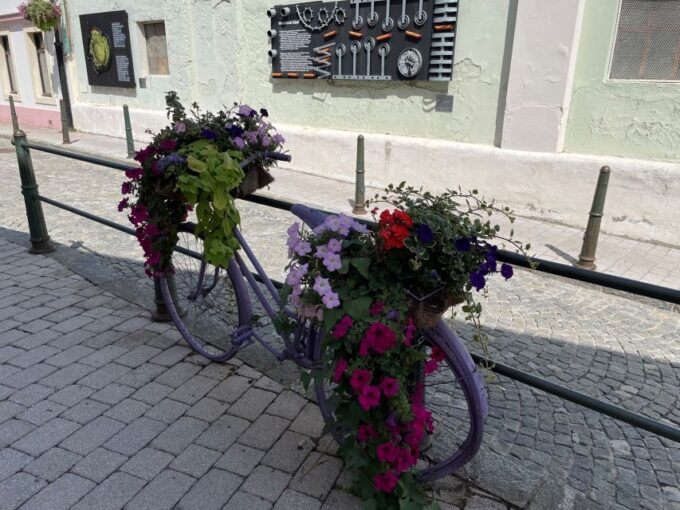 From Zagreb: Varazdin Baroque Town & Trakoscan Castle - Starting Location and Transportation