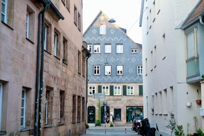 Fürth: Culinary and Historical Walking Tour - Kohlenmarkt
