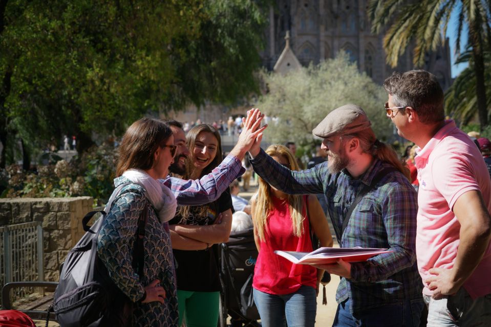 Gaudi UNESCO Highlights - 4h Small Group Bike Tour - Customer Feedback