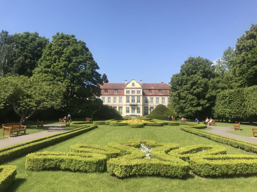 Gdansk: City Highlights Guided Private Bike Tour - Important Meeting Information