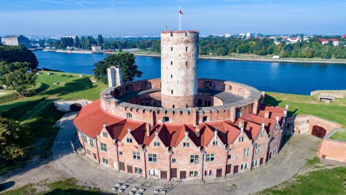 Gdansk Jewish History Tour With Synagogue and Cemetery - Important Meeting Information