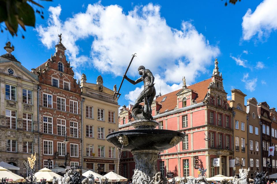 GdańSk: Old Town Private Walking Tour With Legends and Facts - Customer Experiences