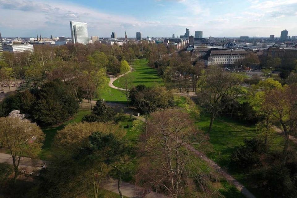 Germany: Guided Tour of Düsseldorf - Green Spaces and Museums