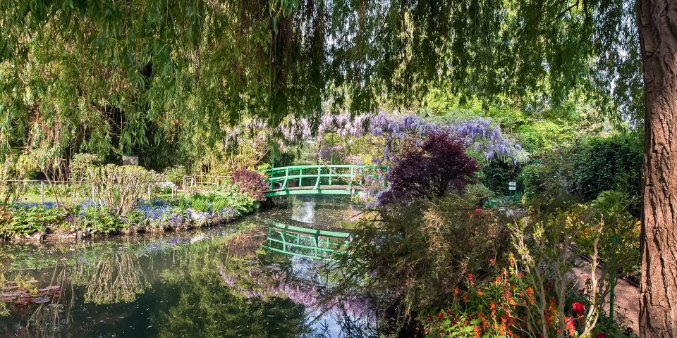 Giverny: Monets House and Gardens Guided Tour - Significance of the Water Garden