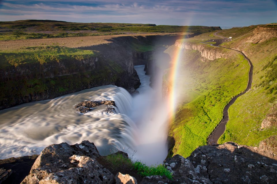 Golden Circle & Blue Lagoon Transfer by VAN With PRO Photo - Photo Opportunities