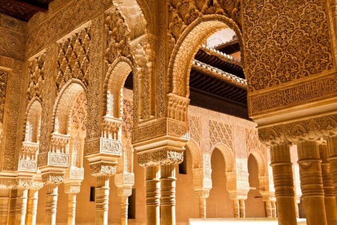 Granada: 3-Hour Fast-Track Alhambra Tour - Panoramic Views