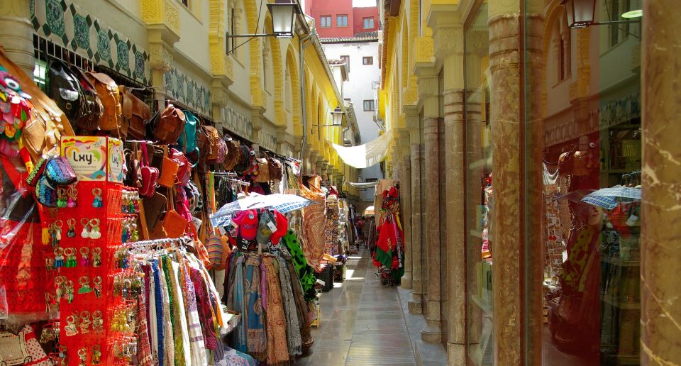 Granada: Cathedra&Royal Chapel & Albaicín Skip the Line Tour - Exploring Granadas Charming Streets