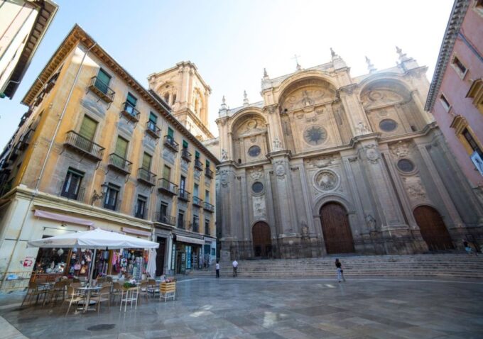 Granada: Half-Day 4-Neighborhoods 4-Cultures Private Tour - Pricing and Duration
