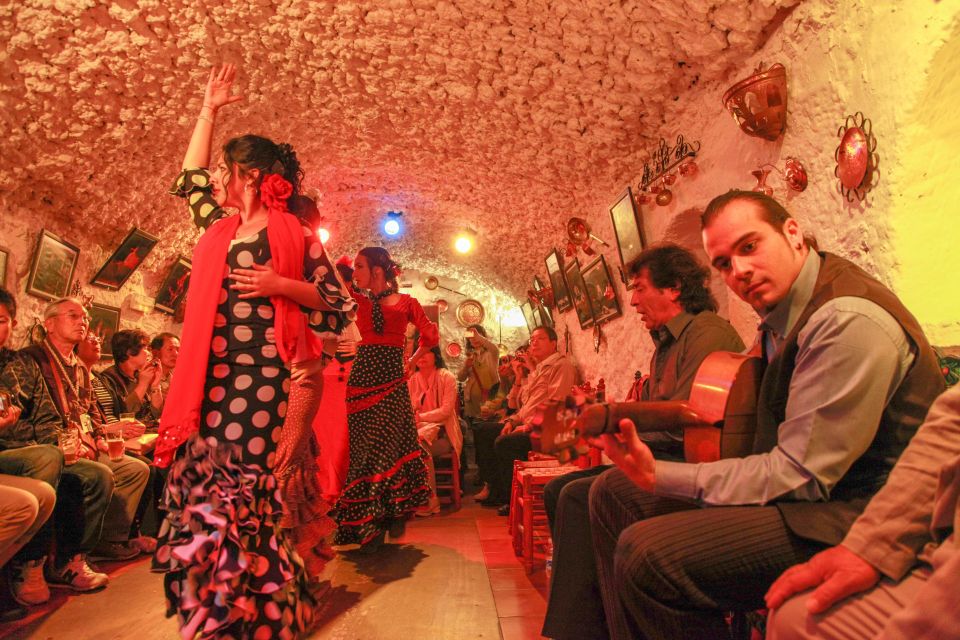 Granada: Sacromonte Caves Flamenco Show With Dinner - Best Flamenco Show