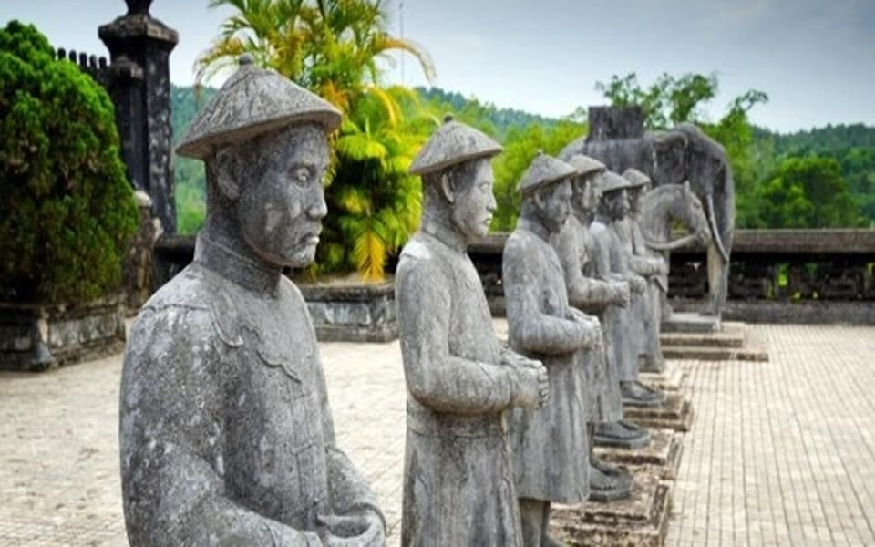 Hai Van Pass & Hue Full Day Tour From Hoian-Danang | Vietnam - Exploring the Imperial Citadel