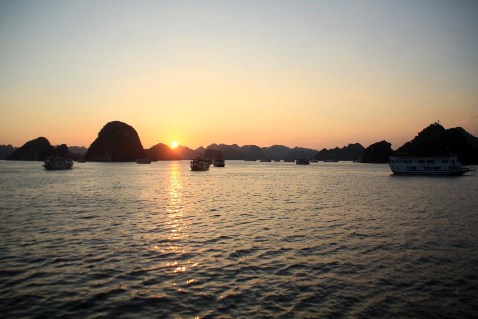 Halong Bay Luxury Cruise, 6 Hours Trip, Buffet, Kayaking - What to Bring