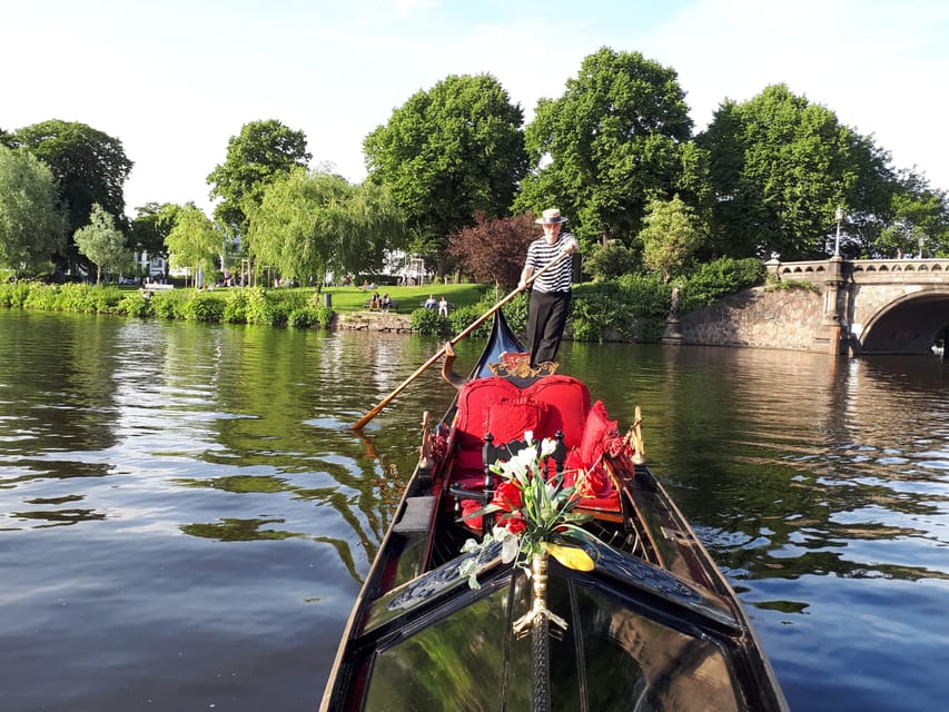 Hamburg Alster Lake Romantic Tour in a Real Venetian Gondola - Romantic Gondola Ride