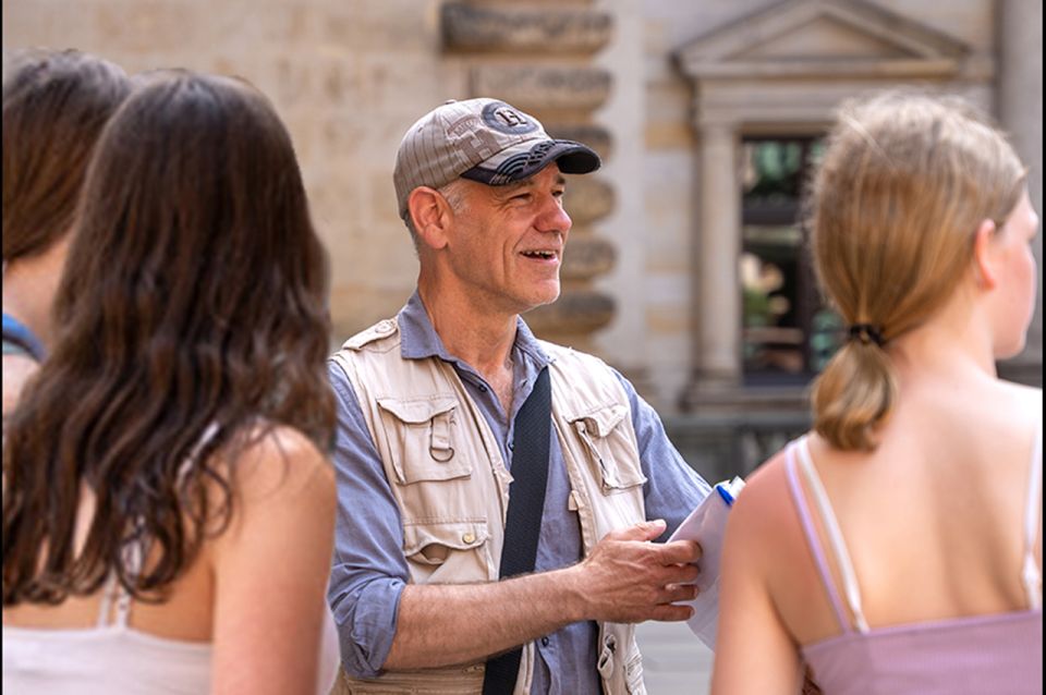 Hamburg: Guided Walking Tour in Danish - Meeting Point