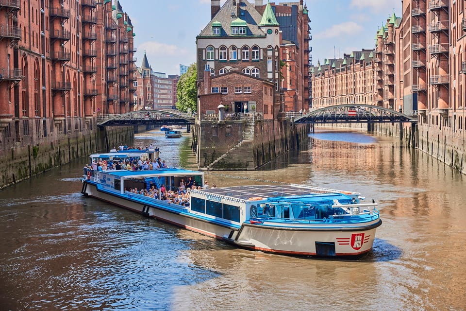 Hamburg: Harbor Cruise and Bus City Hop-On Hop-Off Tour - Harbor Cruise Details