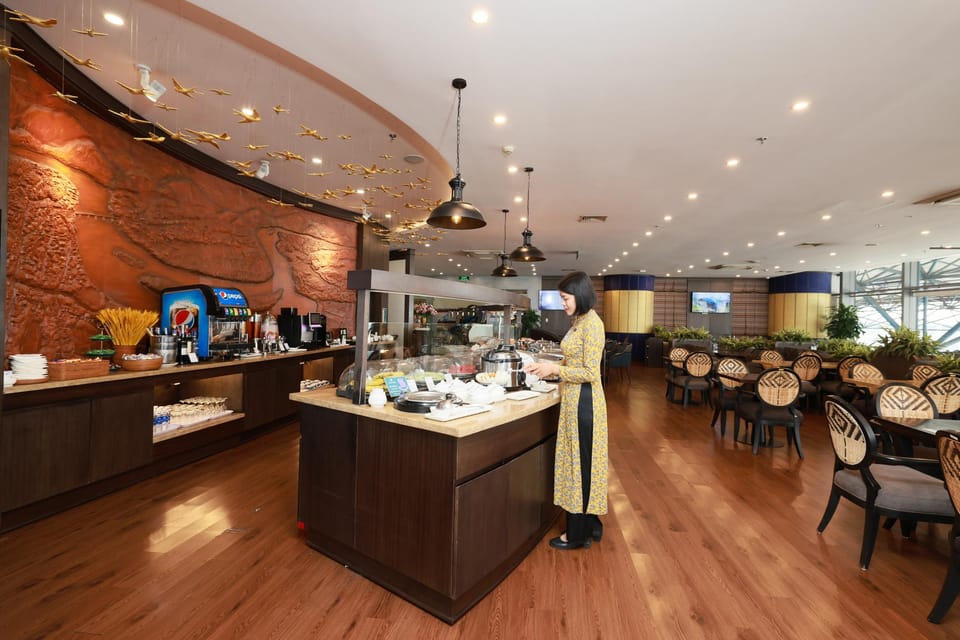 Hanoi Airport: Song Hong Premium Lounge at Domestic Terminal - Booking Process