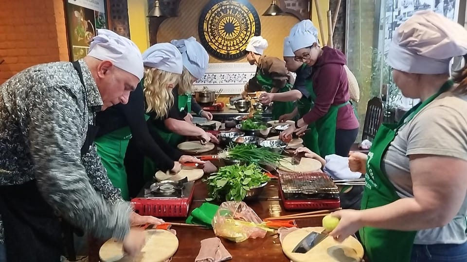 Hanoi Authentic Cooking Class and Local Market With Chef - Certificate Presentation