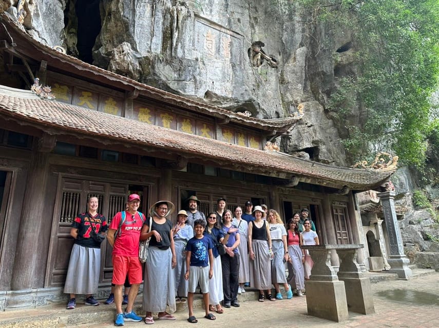 HANOI: HOA LU - TAM COC - MUA CAVE 1 DAY TRIP BY LIMOUSINE - Pickup and Drop-off