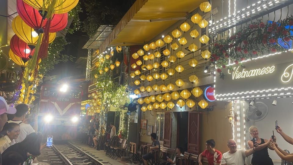 Hanoi: Old Quarter Food Tour With Train Street - Discover Local Culture