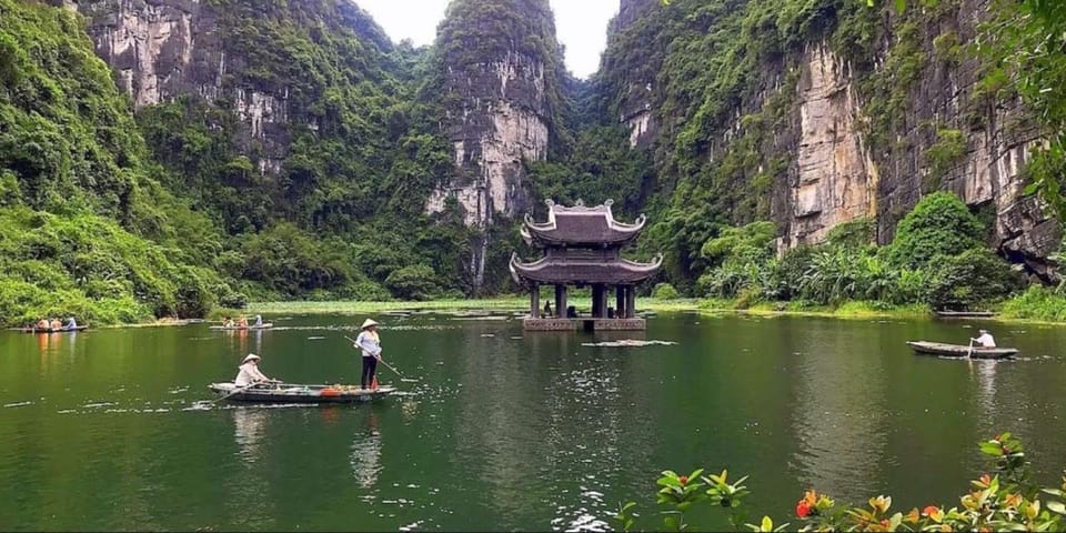 Hanoi: Trang An, Bai Dinh, and Mua Cave Fullday Trip - Mua Caves Viewpoint