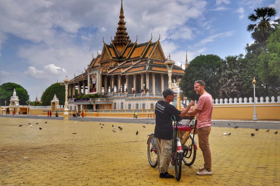 Hidden Phnom Penh City Guided Tour, Royal Palace, Wat Phnom - Local Insights