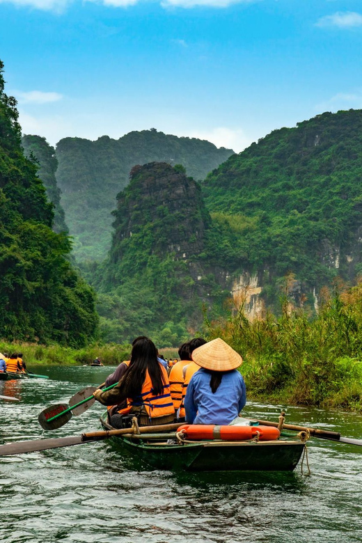 Hoa Lu, Tam Coc, & Mua Cave Day Trip With Lunch & Limousine - What to Expect