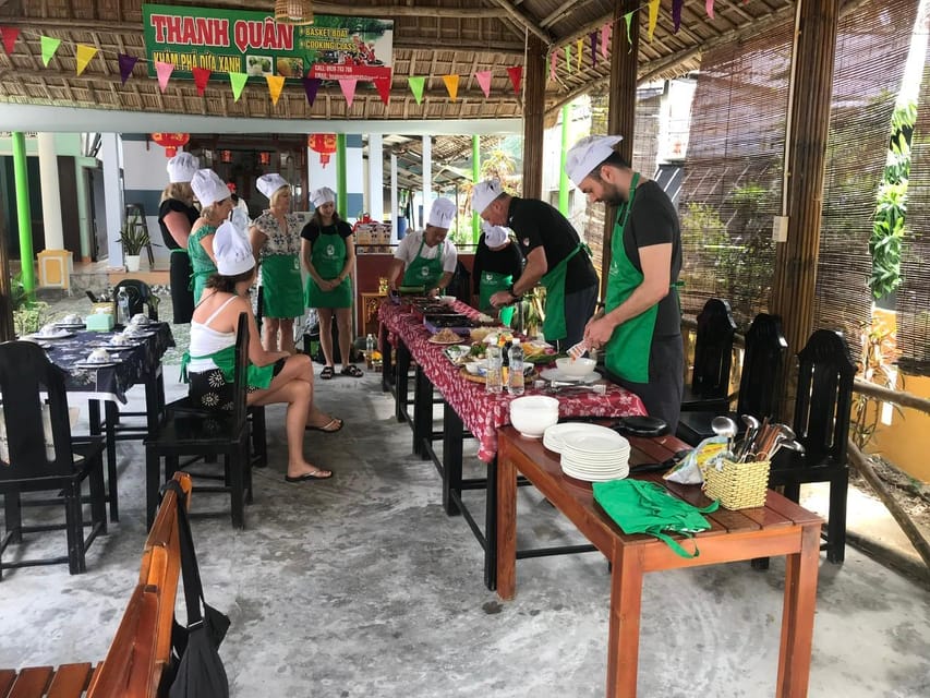 Hoi An : Vegan Cooking Class - Market & Coconut Basket Boat - Group Size