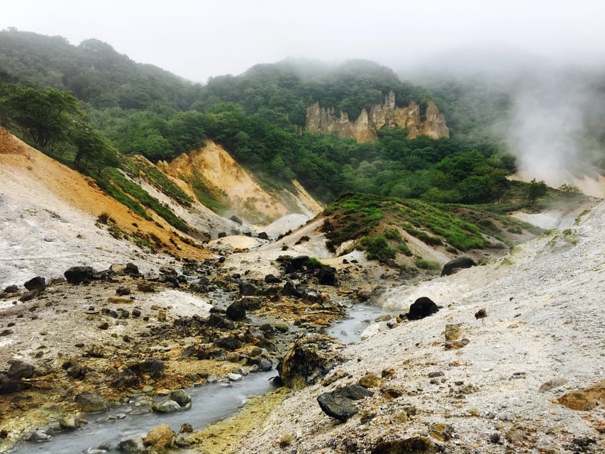 Hokkaido Noboribetsu Lake Toya Tour From Sapporo - Tips for a Great Experience