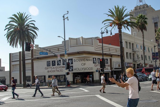 Hollywood Sightseeing and Celebrity Homes Tour - Accessibility and Health Considerations