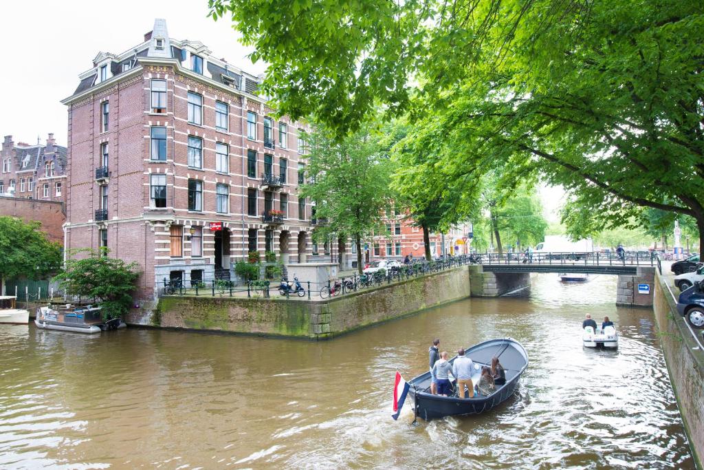 Hotel Amsterdam Inn - Booking Information and Tips