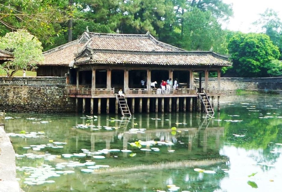 Hue City Tour Half Day by Private Car & Dragon Boat Cruise - Accessibility Features