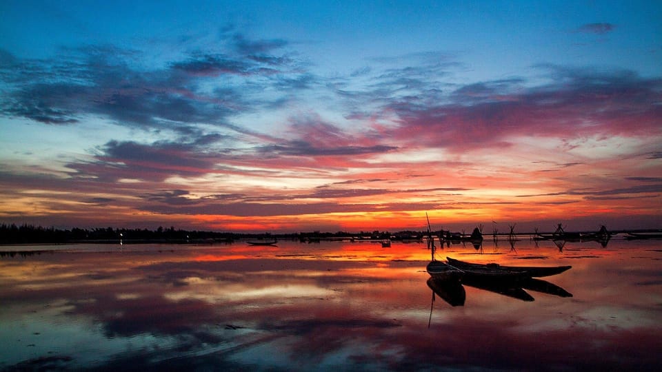 Hue: Half-Day Yellow Tam Giang Lagoon Sunset Tour - Sunset Cruise on Tam Giang Lagoon