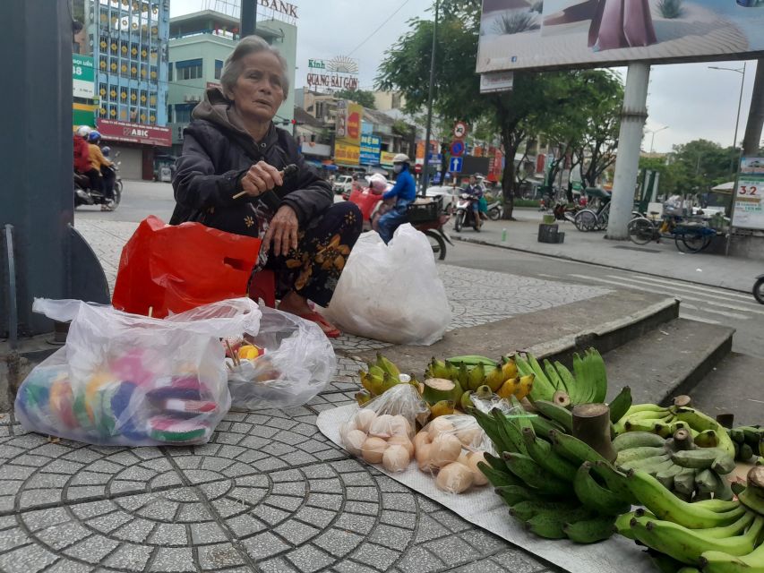 Hue:Deluxe Walking Tour to Imperial City and Dong Ba Market - Accessibility Features