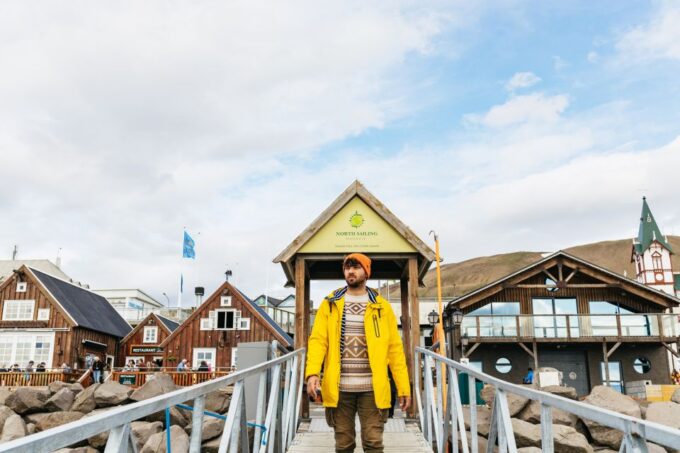 Húsavík: Whale Watching Tour With Guide - Customer Ratings and Feedback