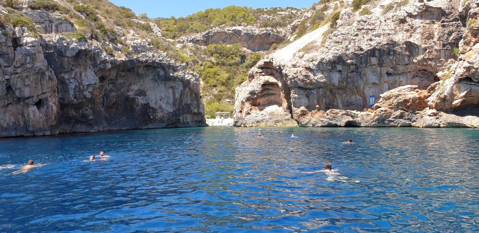 Hvar:Blue & Grenn Cave and Vis Island Private Speedboat Tour - Exploring Budikovac Island