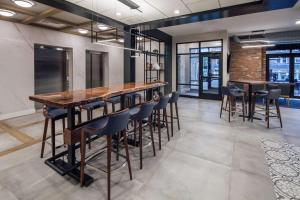 Hyatt Place Newark-Main Street - Frequently Asked Questions