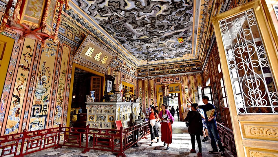 Immerse Yourself in a Full-Day Tour of Hue City - Discovering Thien Mu Pagoda