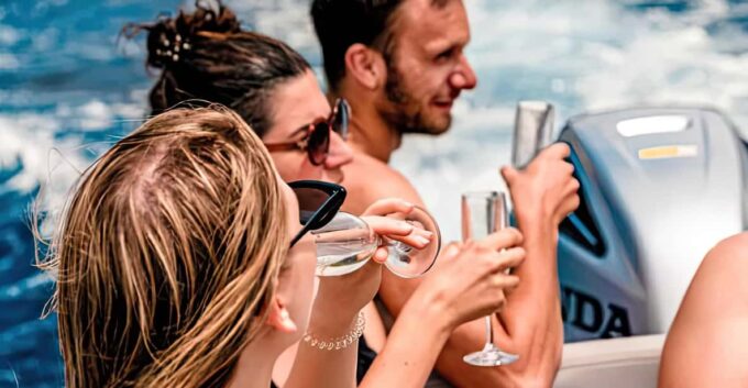 Island Hvar & Pakleni Islands Private Speedboat Tour - What to Bring