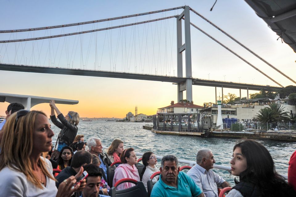 Istanbul: Bosphorus Cruise W/Audio Guide and Sunset Option - Meeting and Departure Information