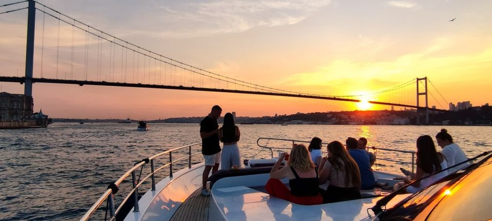 Istanbul: Guided Old City Tour and Bosphorus Sunset Cruise - Meeting Point Details