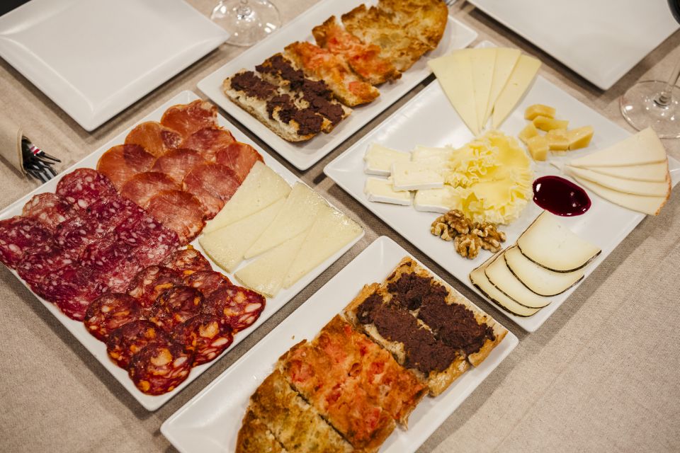 Jamón, Cheese and Wine Experience Near Sagrada Familia - Jamón Tasting Details