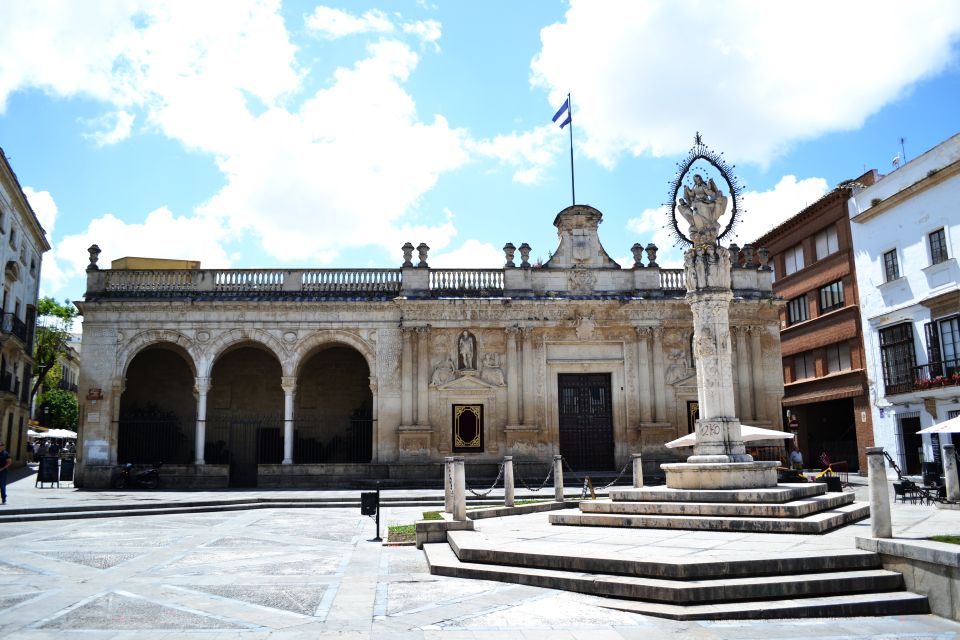 Jerez De La Frontera: 1.5-Hour Walking Tour With a Guide - Sherry Wines and the City