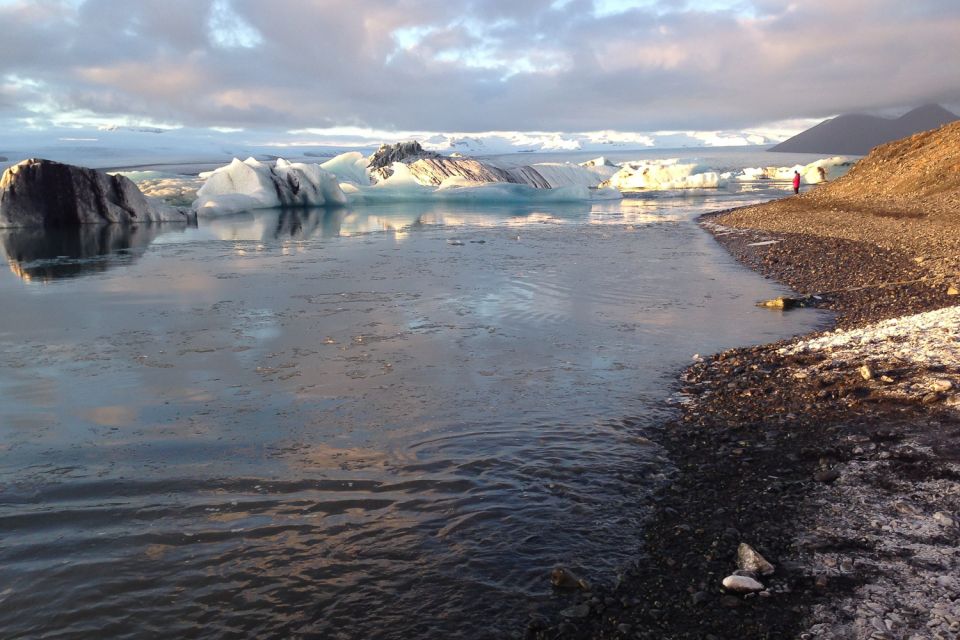 Jökulsárlón Glacier Lagoon & Boat Tour From Reykjavik - Tips for a Great Experience