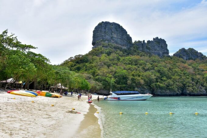 Koh Samui: Speedboat Adventure to Angthongs Hidden Gems - Traversing the Marine Park