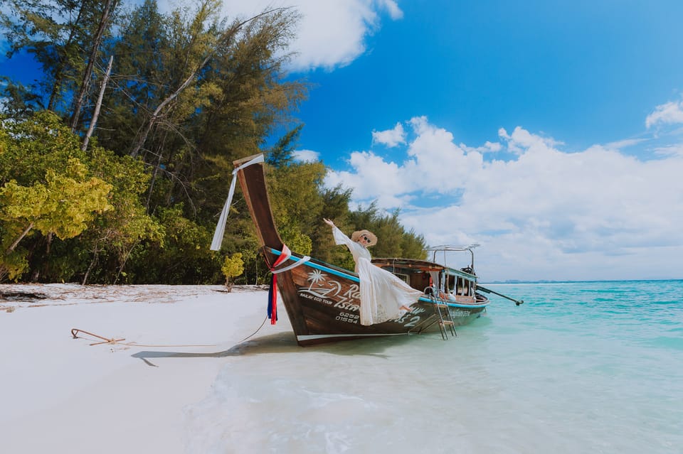 Krabi: 4-Islands Luxury Longtail Boat Private Half Day Tour - Meal and Beverage Options