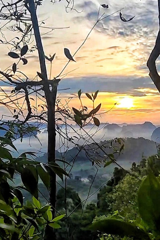 Krabi: Dragon Crest Sunrise Hike &Klong Root Kayak Adventure - Nature Encounter